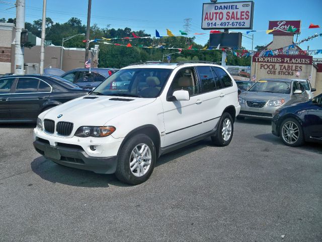 2006 BMW X5 Lightning