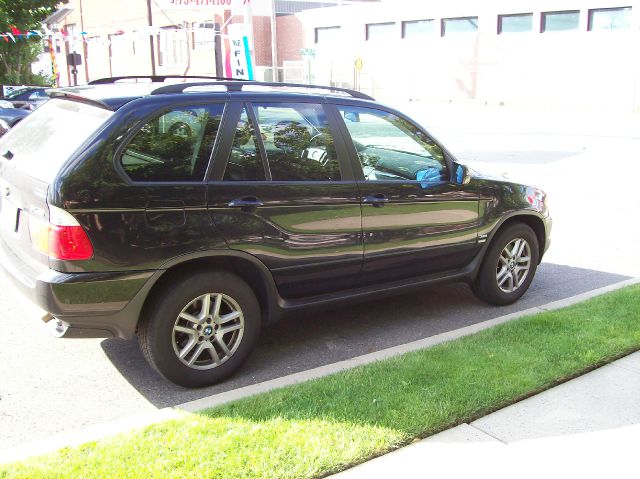 2006 BMW X5 Lightning