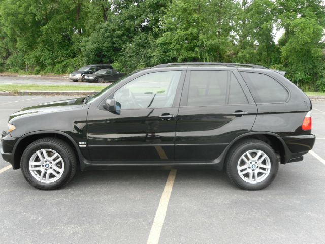 2006 BMW X5 Lightning