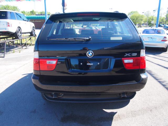 2006 BMW X5 Lightning