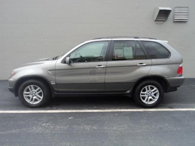 2006 BMW X5 Lightning