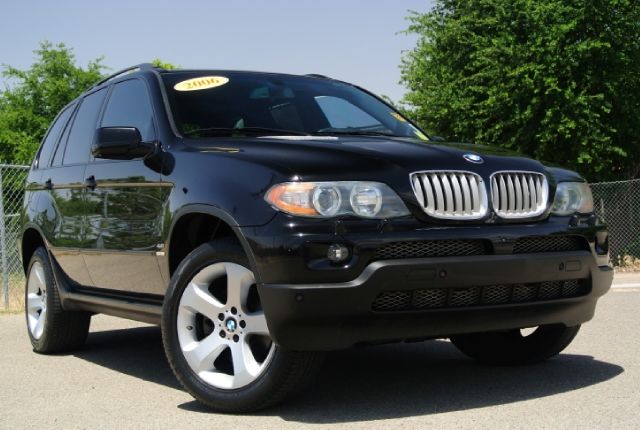 2006 BMW X5 4dr 2.5L Turbo W/sunroof/3rd Row AWD SUV