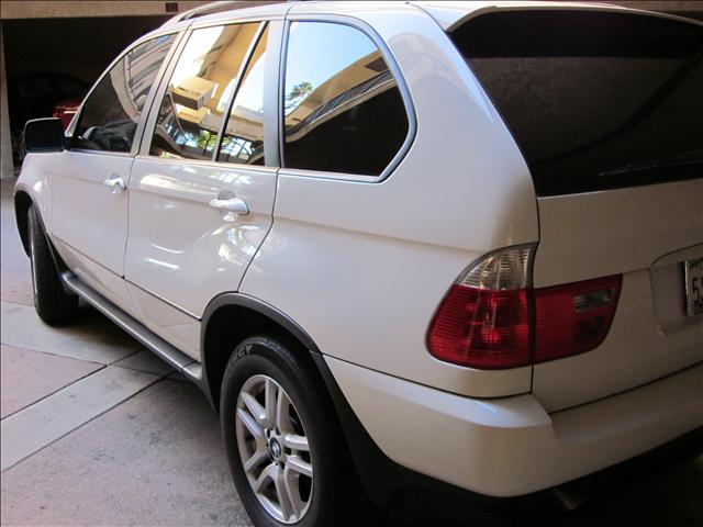 2006 BMW X5 1.8T Sedan