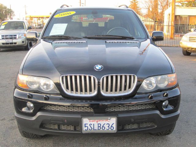 2006 BMW X5 Luxury 4WD