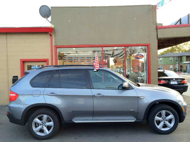 2007 BMW X5 4 DOOR CAB