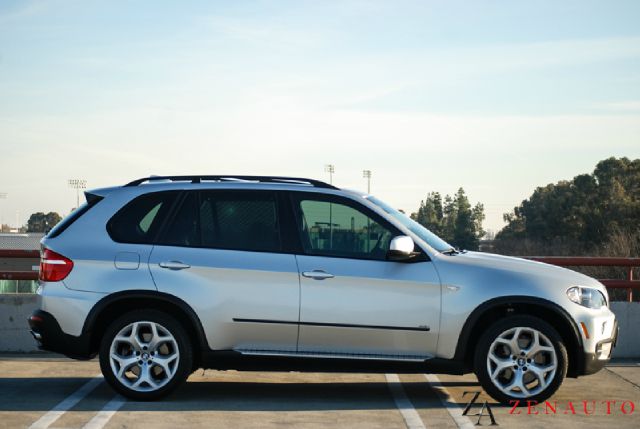 2008 BMW X5 Touring WITH DVD And NAV