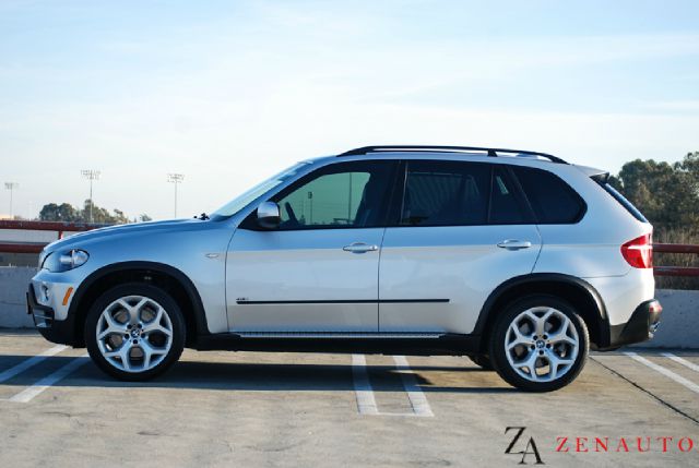 2008 BMW X5 Touring WITH DVD And NAV