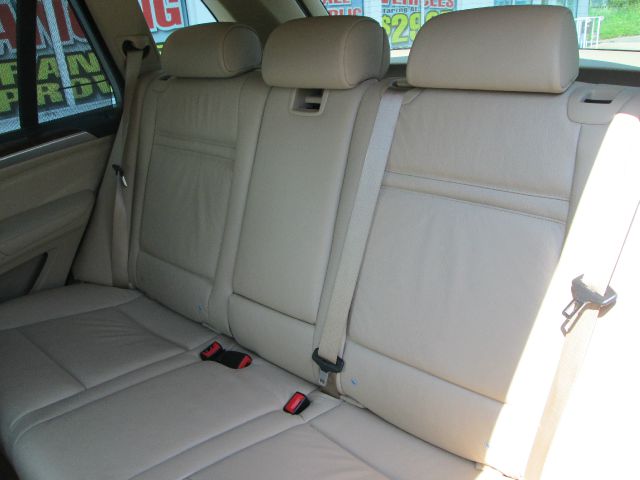 2008 BMW X5 4 DOOR CAB