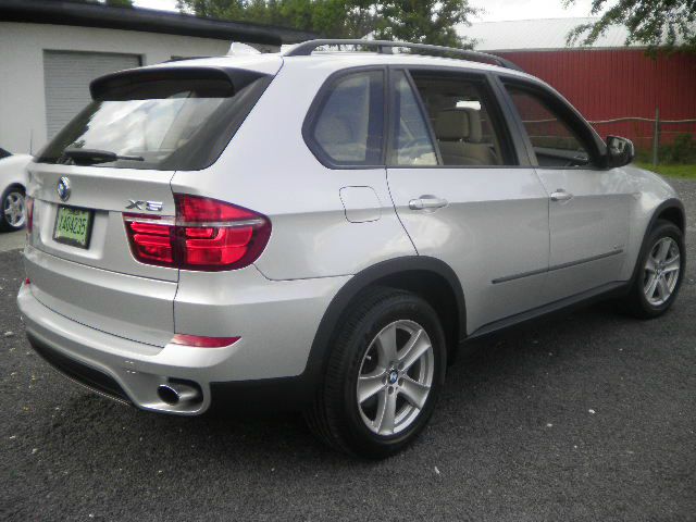 2011 BMW X5 300M