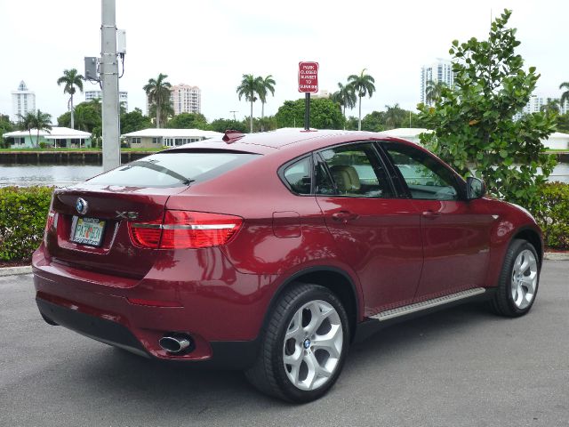 2011 BMW X6 300M