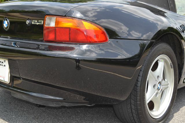 1999 BMW Z3 3.8 V6 Premium