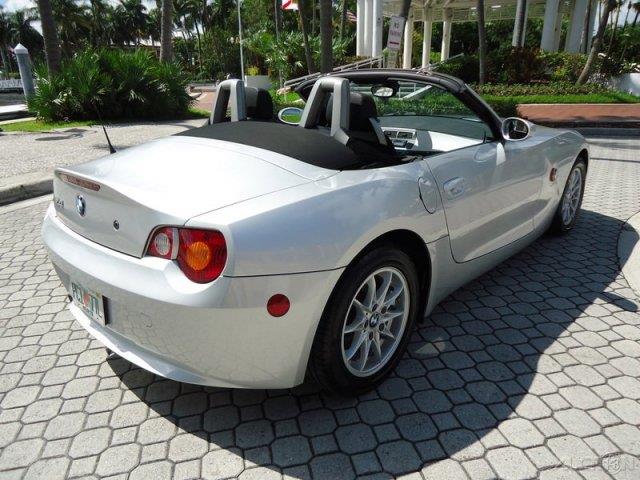 2004 BMW Z4 2 Door