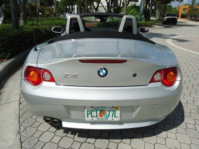 2004 BMW Z4 2 Door