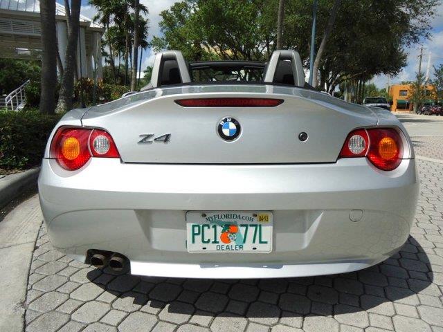 2004 BMW Z4 2 Door