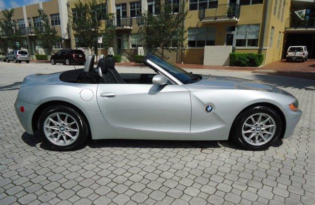 2004 BMW Z4 2 Door