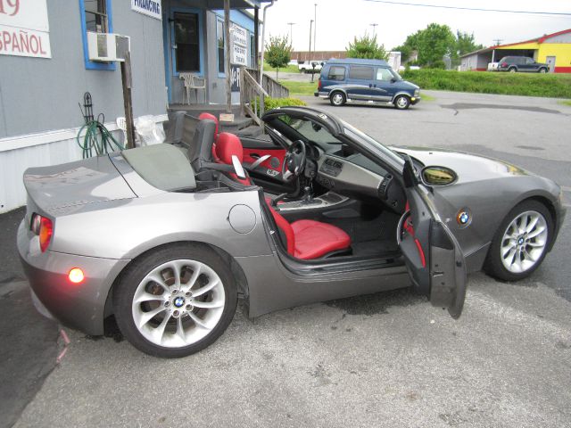 2004 BMW Z4 2 Door