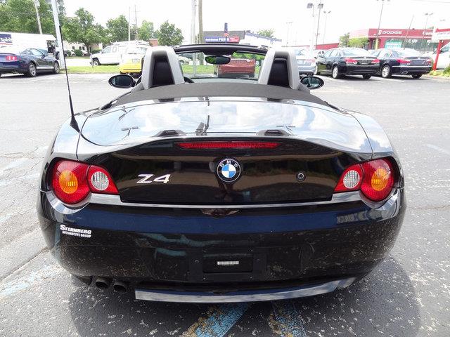 2004 BMW Z4 2 Door