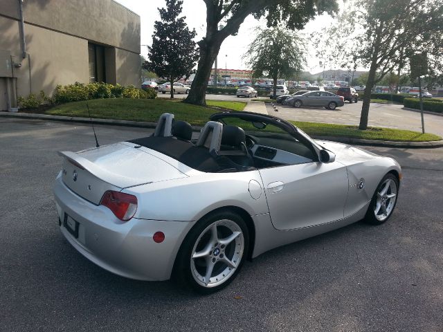 2006 BMW Z4 Supercab-short-xlt-cap-4wd-6 CD-1 Owner