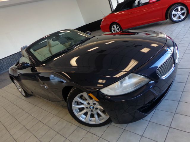 2006 BMW Z4 4 DOOR CAB