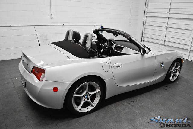 2006 BMW Z4 4 DOOR CAB