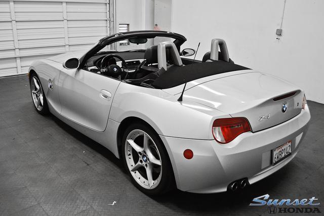 2006 BMW Z4 4 DOOR CAB