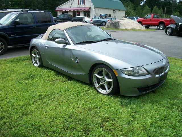 2006 BMW Z4 Supercab-short-xlt-cap-4wd-6 CD-1 Owner