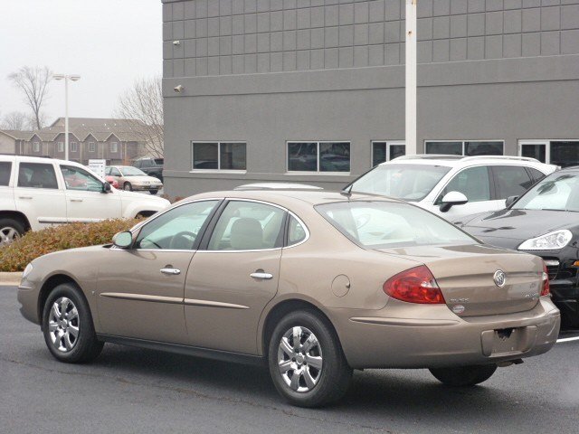 2007 Buick Allure GS 460 Sedan 4D