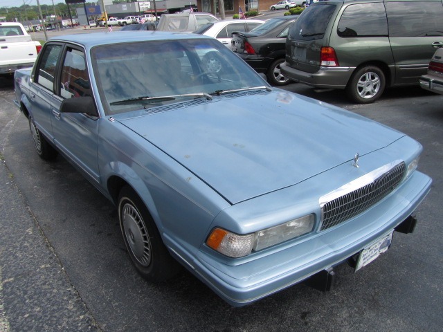 1993 Buick Century Sport SUV