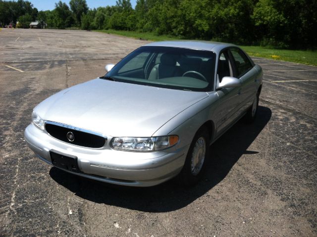 2000 Buick Century 4dr Sdn Quattro