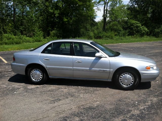 2000 Buick Century 4dr Sdn Quattro