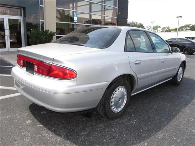 2000 Buick Century GXE Sedan 4D