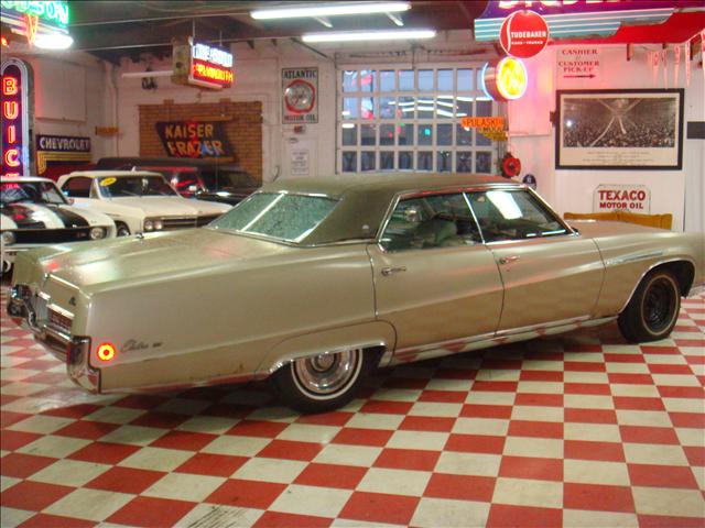 1969 Buick Electra Xe-v6-sunroof