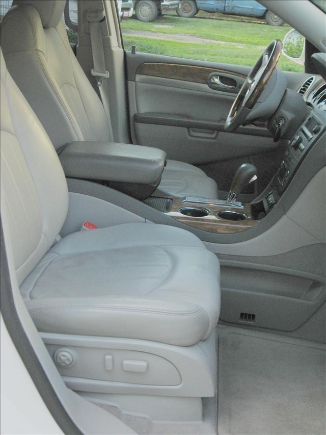 2008 Buick Enclave All The Whistlesbells