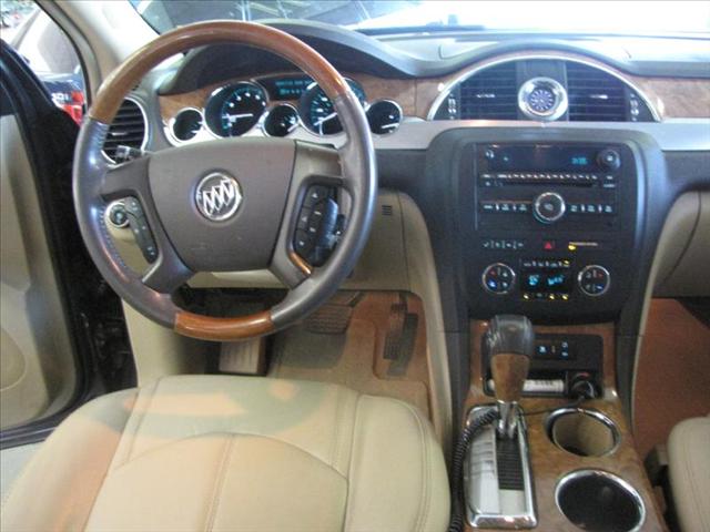 2008 Buick Enclave GS 460 Sedan 4D