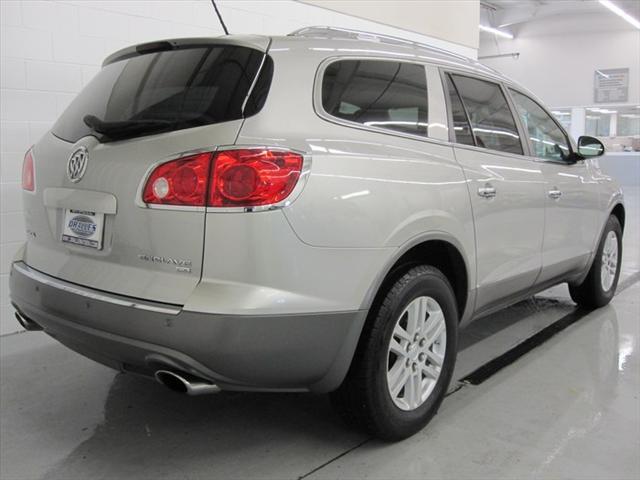 2008 Buick Enclave GS 460 Sedan 4D