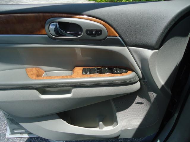 2009 Buick Enclave All The Whistlesbells