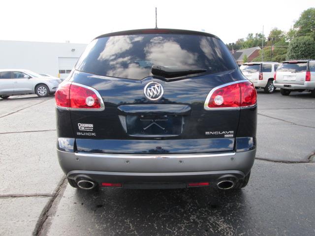 2009 Buick Enclave Commander