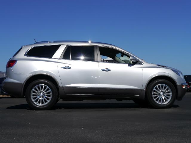 2009 Buick Enclave All The Whistlesbells