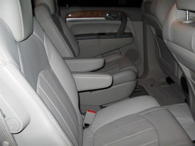 2010 Buick Enclave 4DR LS