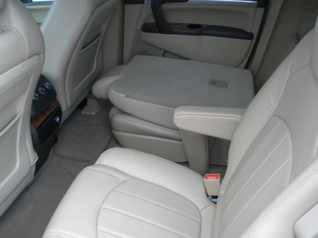 2010 Buick Enclave CREW CAB Ltz71