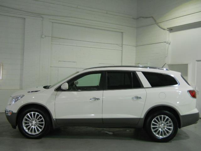 2010 Buick Enclave Crew Cab 153.0 WB 4WD SLT