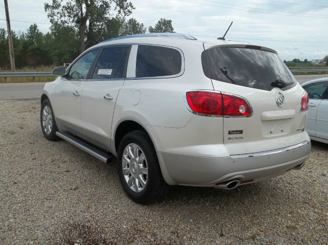 2011 Buick Enclave SV V6