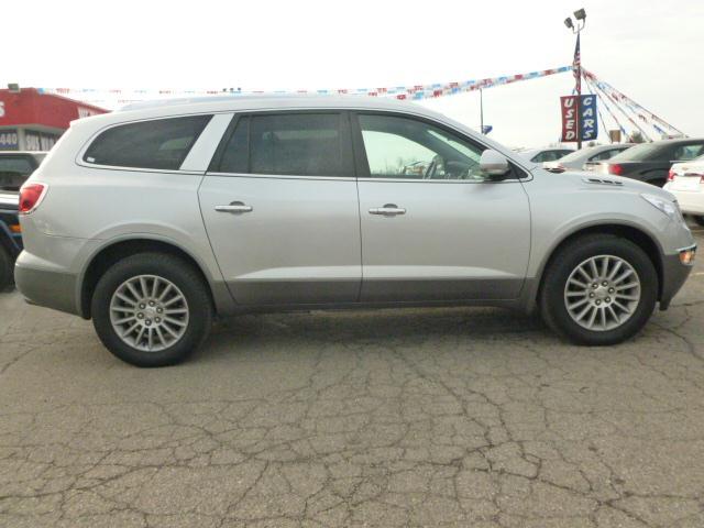 2011 Buick Enclave SLT 3RD ROW 4X4