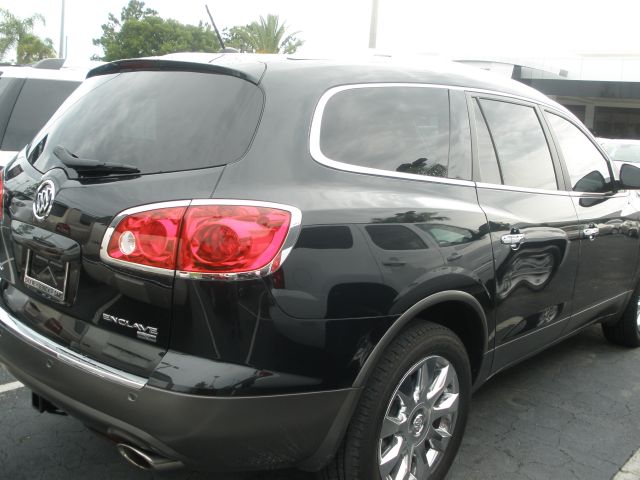 2011 Buick Enclave 4d Wagon SLT