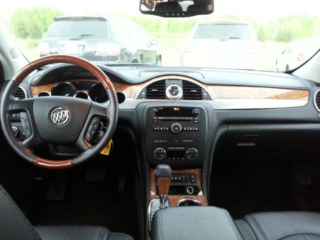 2011 Buick Enclave SV V6