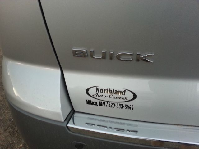 2011 Buick Enclave SV V6