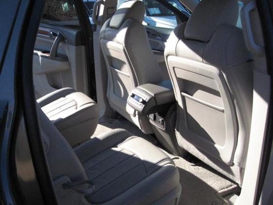 2011 Buick Enclave 4d Wagon SLT