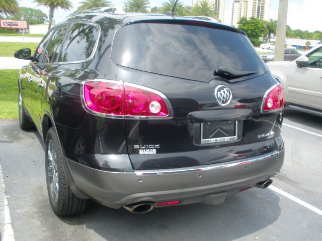 2011 Buick Enclave 4d Wagon SLT