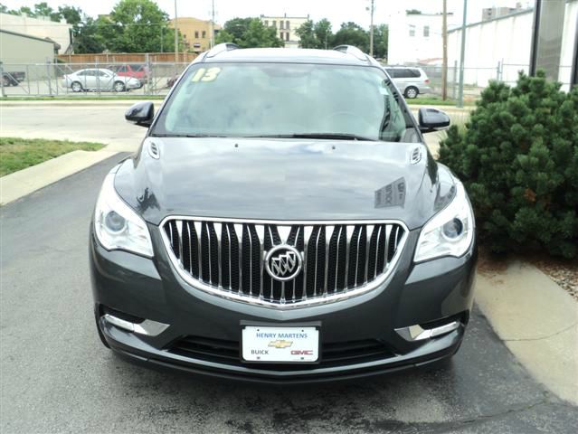 2013 Buick Enclave V6 - LOW Miles