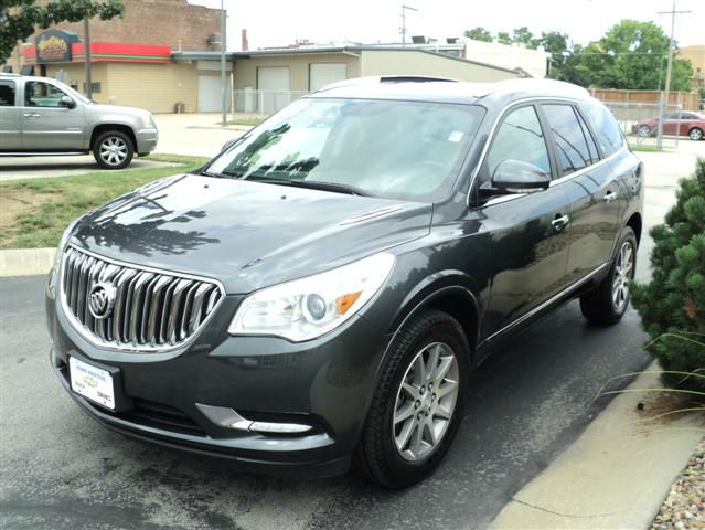 2013 Buick Enclave V6 - LOW Miles